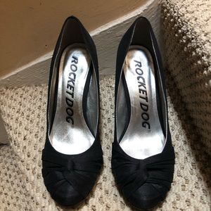 Black round toe heels